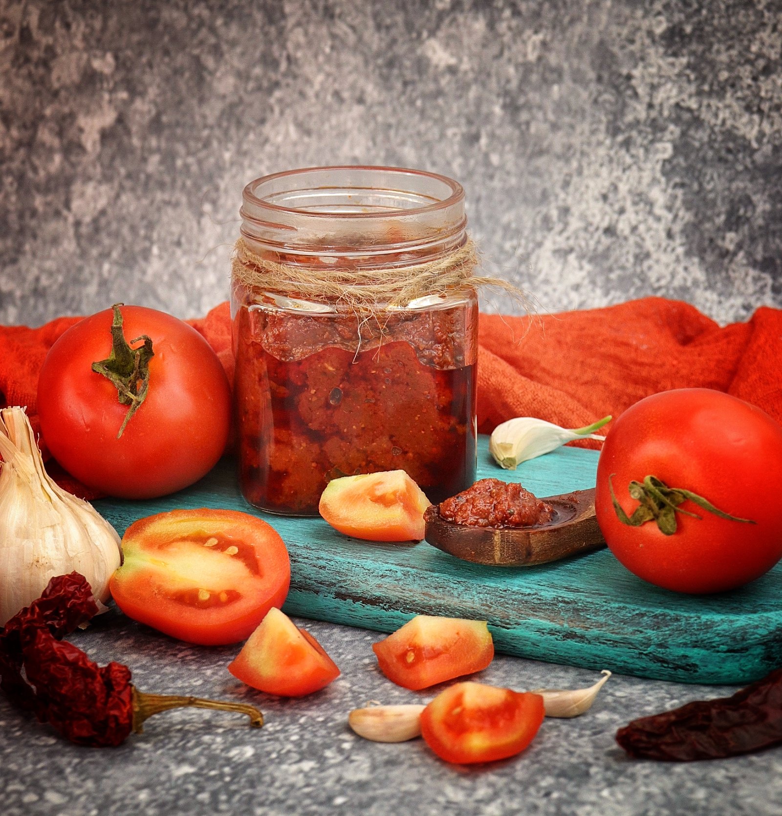 Tomato Pickle (with Garlic)